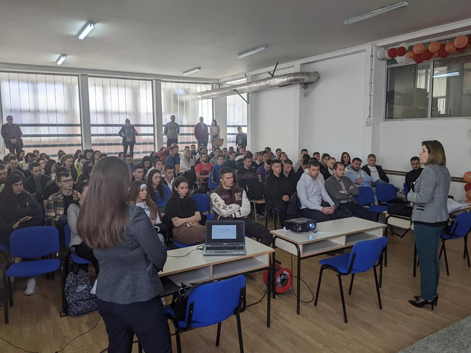 ЈУ „Стручна и техничка школа“ Дервента